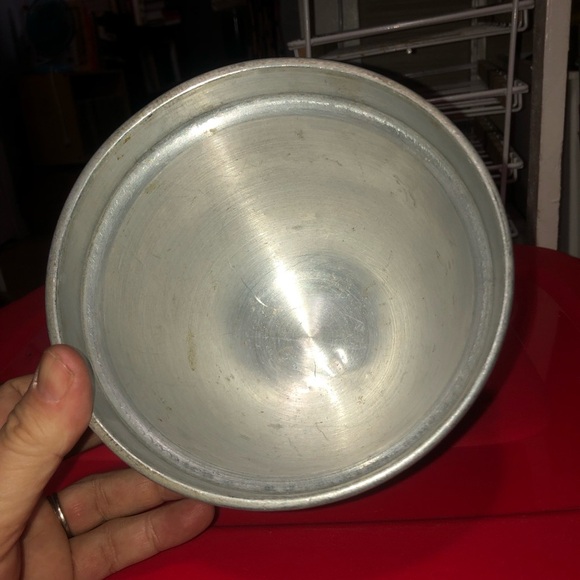 Vintage hammered aluminum ice bucket with lid. Man cave, bar accessories-used - Picture 5 of 7